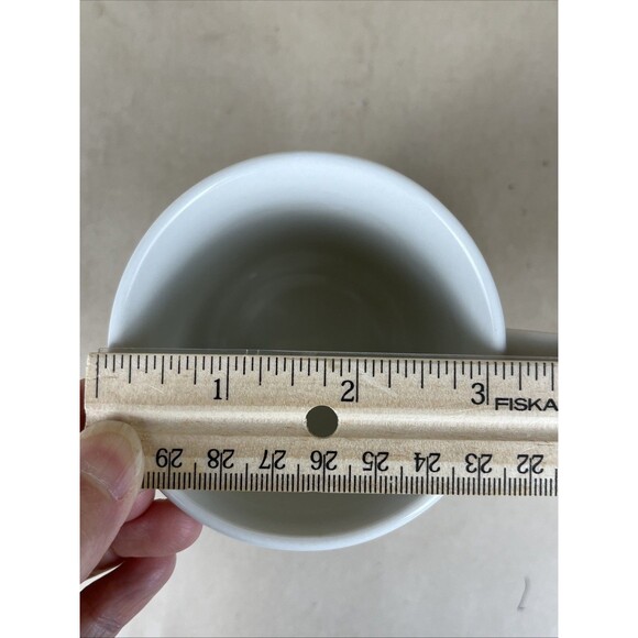 Wedgwood Peter Rabbit Mug 2001 Frederick Warne & Co. "Peter‎ ran and ran" GUC - Picture 6 of 7